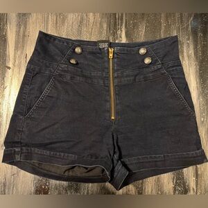 Mid rise stretchy sailor shorts
